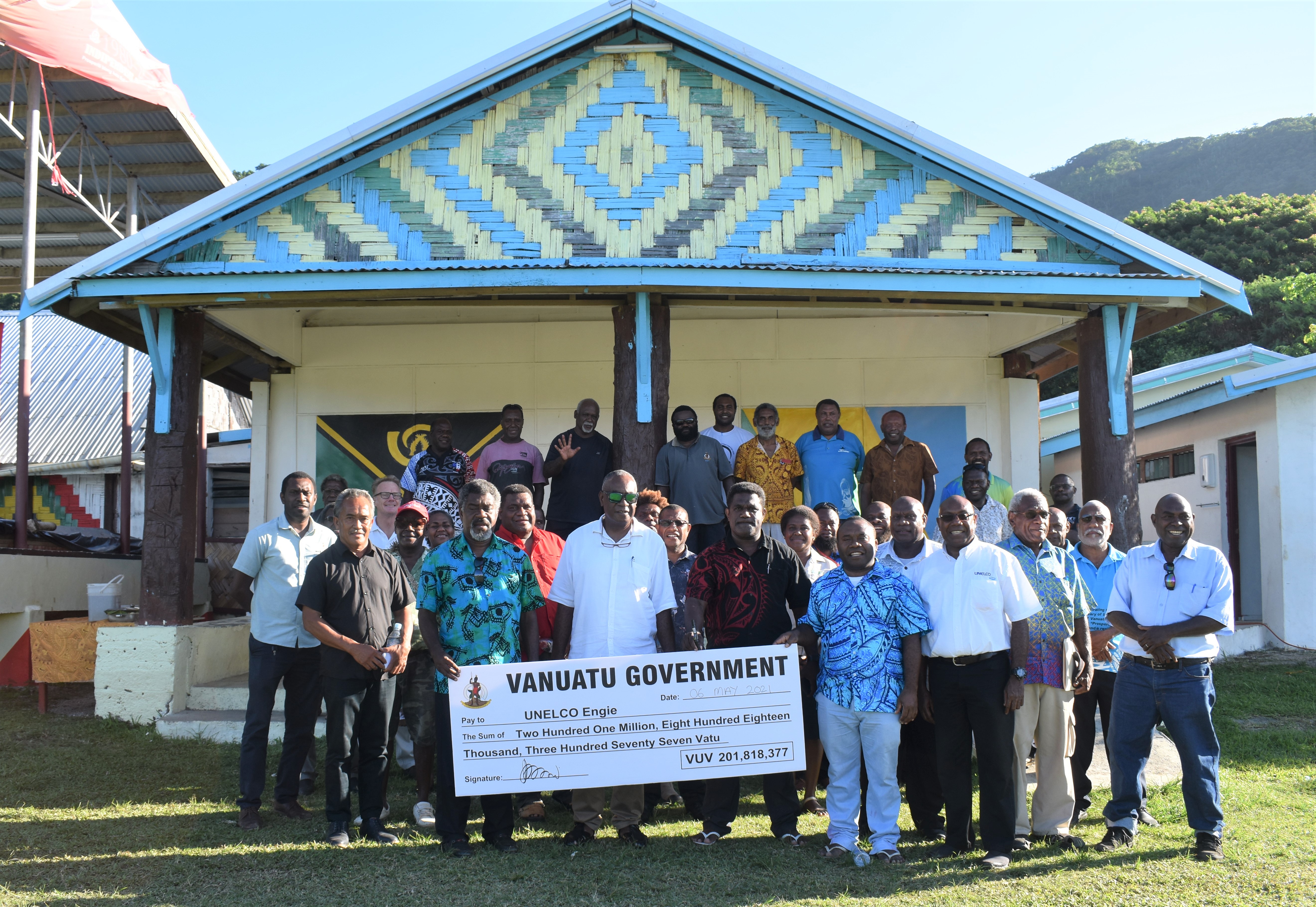 Handing_over_of_Cheque_Malekula